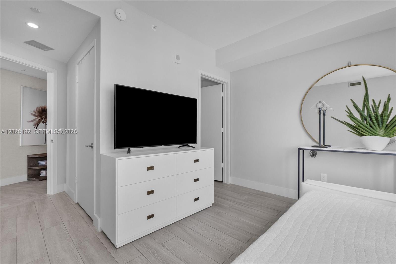 BISCAYNE BEACH CONDO - Residential