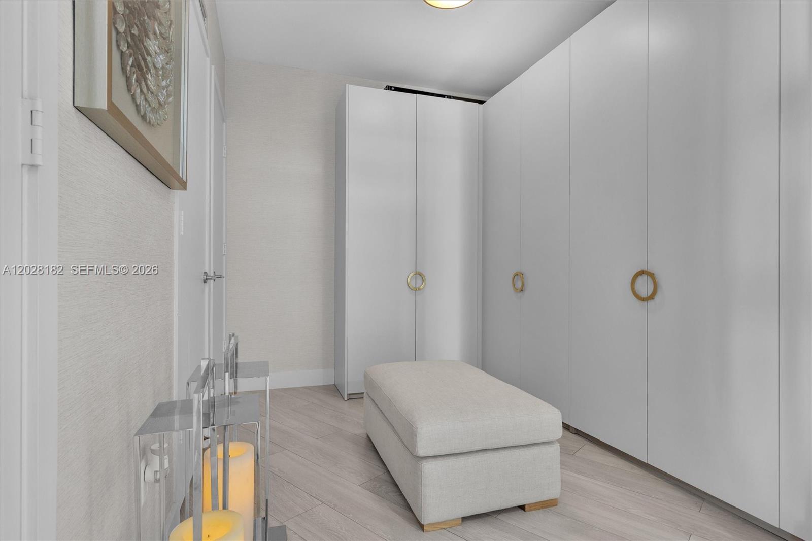 BISCAYNE BEACH CONDO - Residential