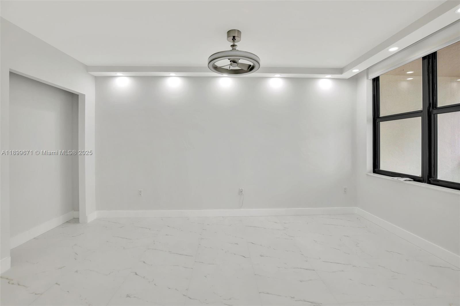 BALMORAL CONDO - Residential Lease