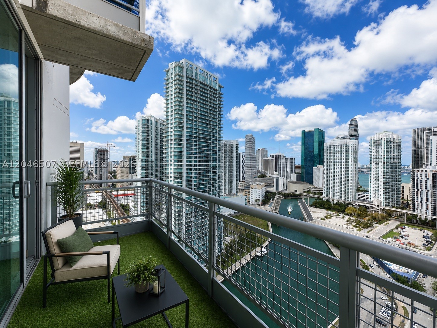 690 SW 1st Ct 3104