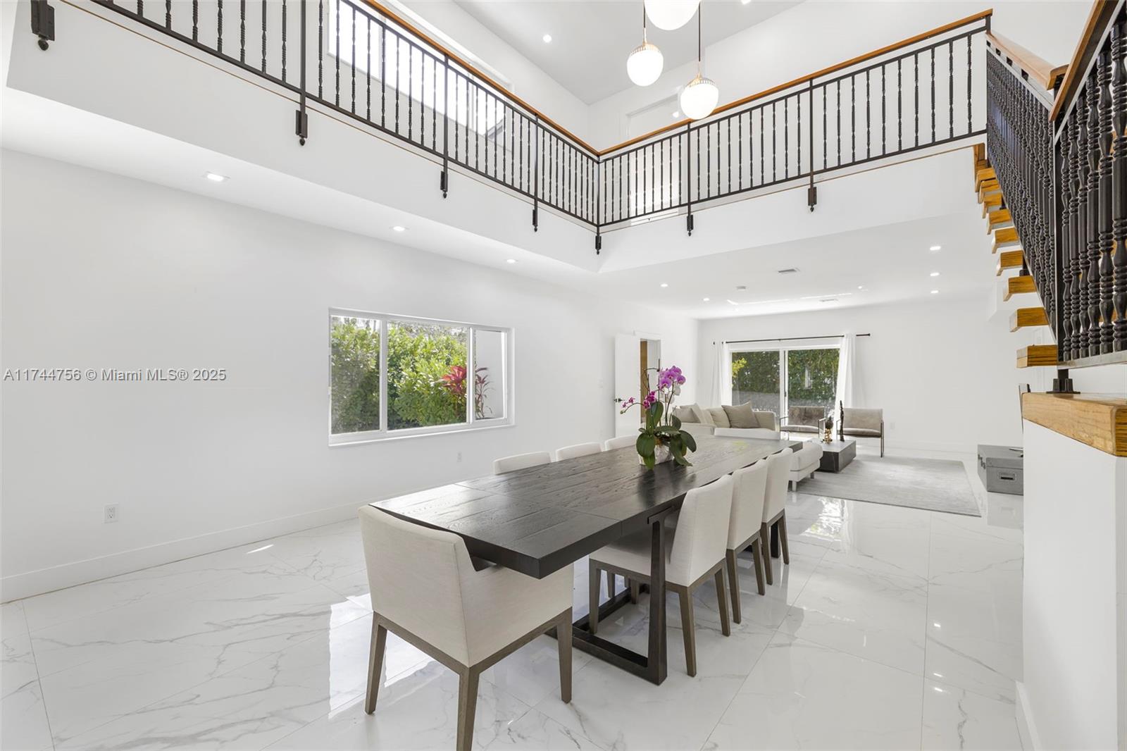 BRICKELLS ESTATES - Residential