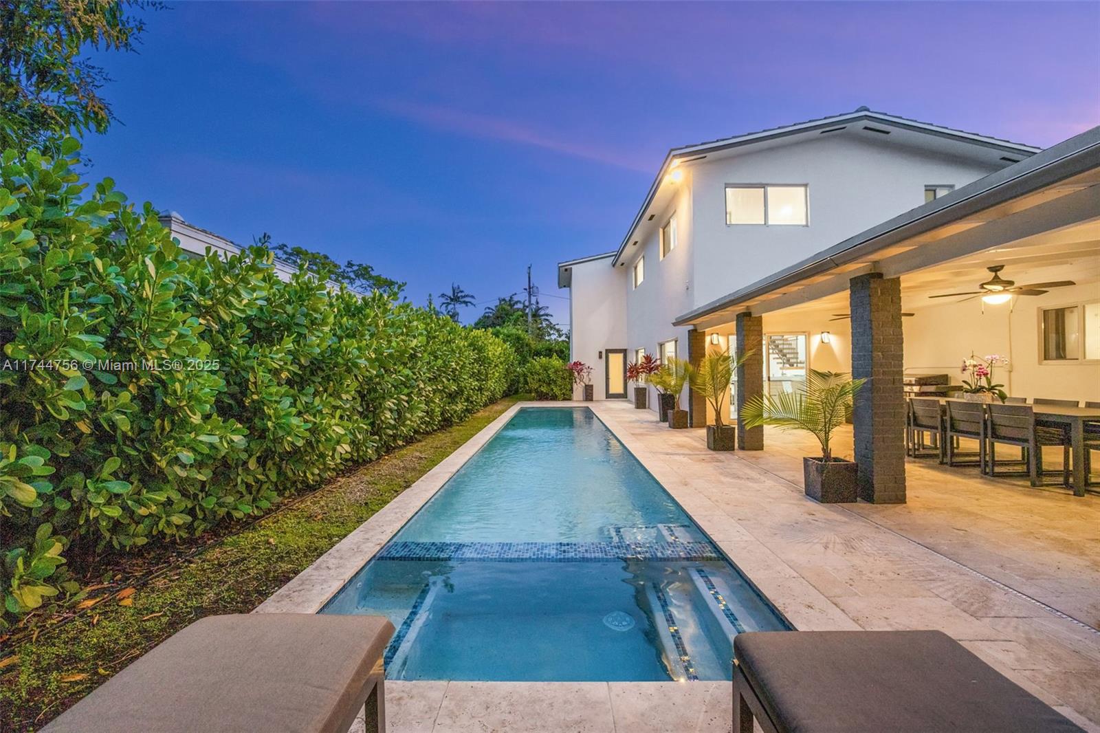 BRICKELLS ESTATES - Residential