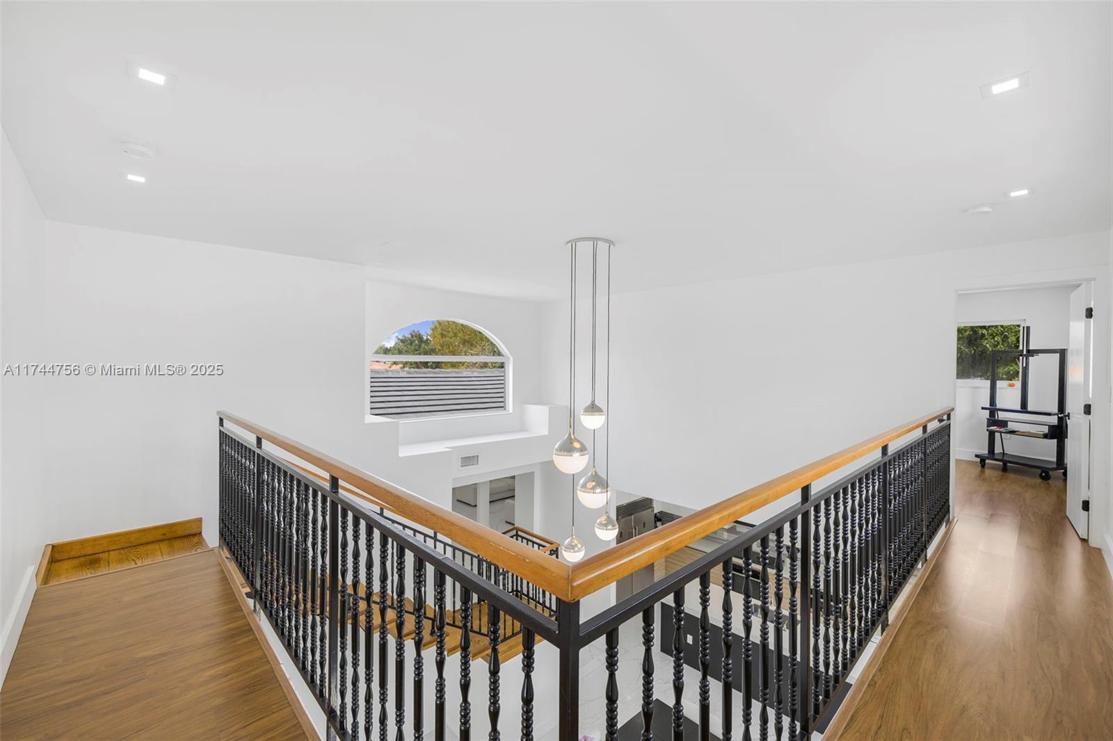 BRICKELLS ESTATES - Residential