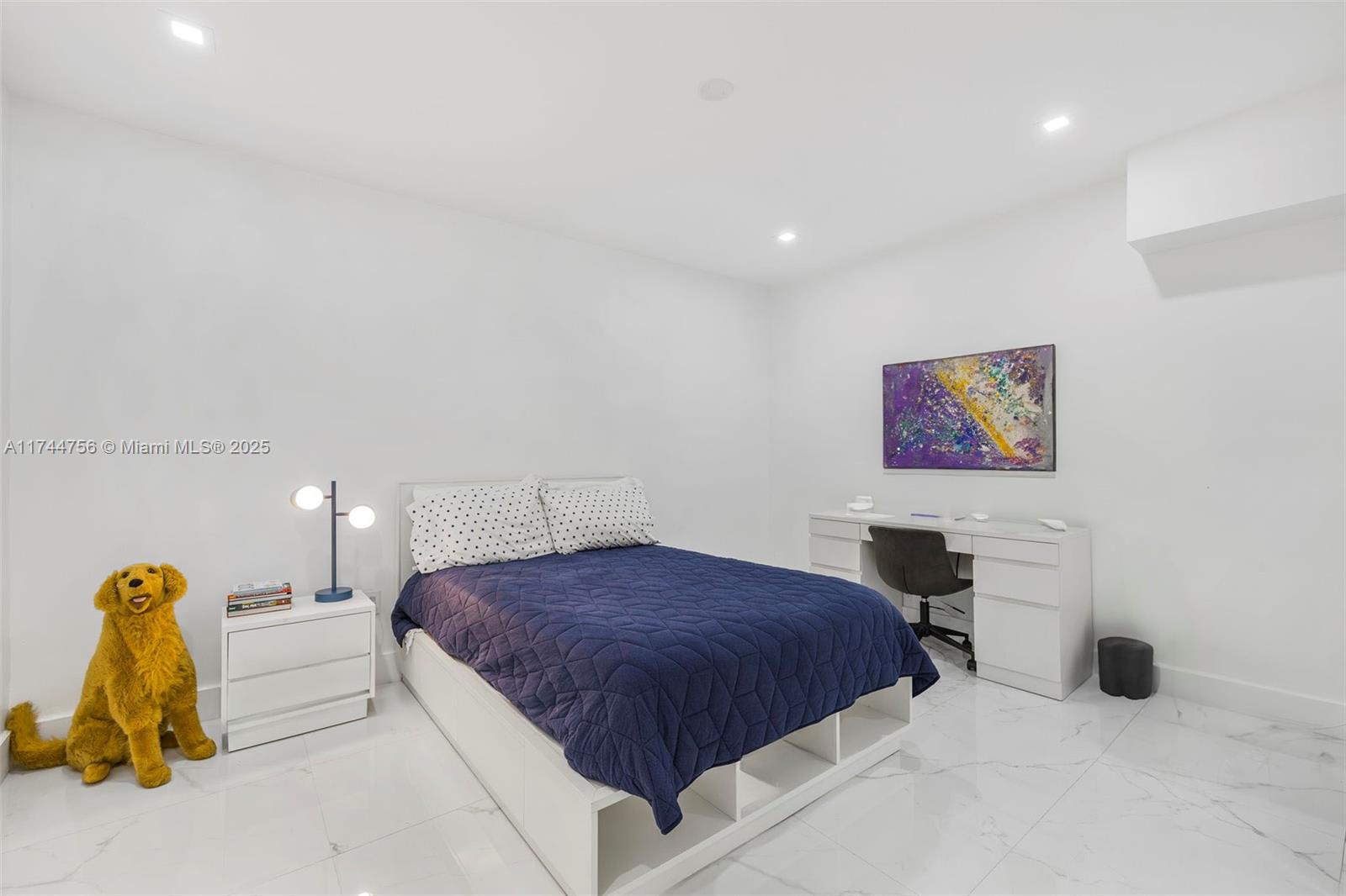 BRICKELLS ESTATES - Residential