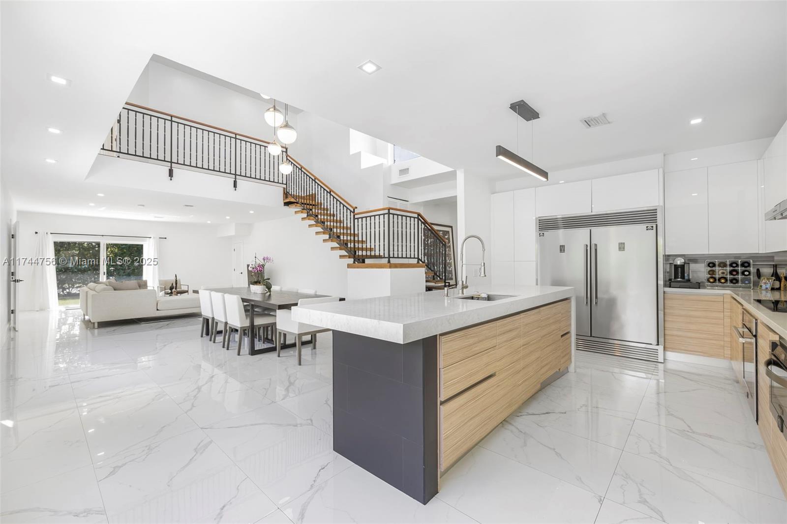 BRICKELLS ESTATES - Residential