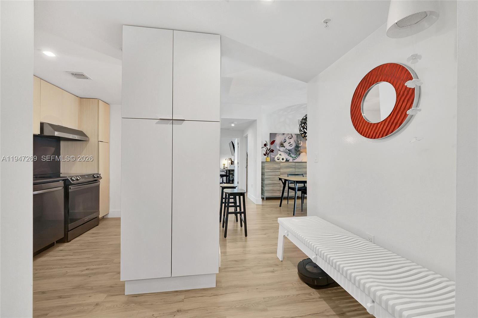 1800 BISCAYNE PLAZA CONDO - Residential