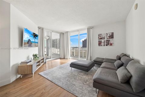 275 NE 18th St 1207 Miami FL 33132