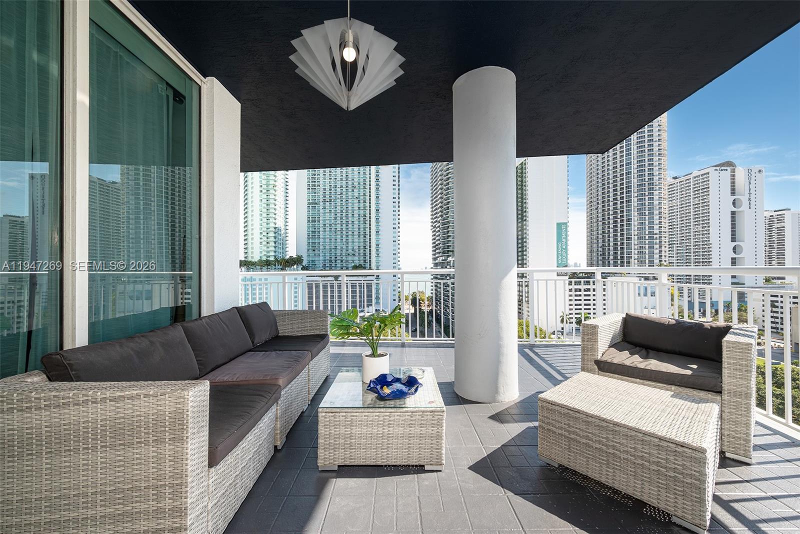 1800 BISCAYNE PLAZA CONDO - Residential