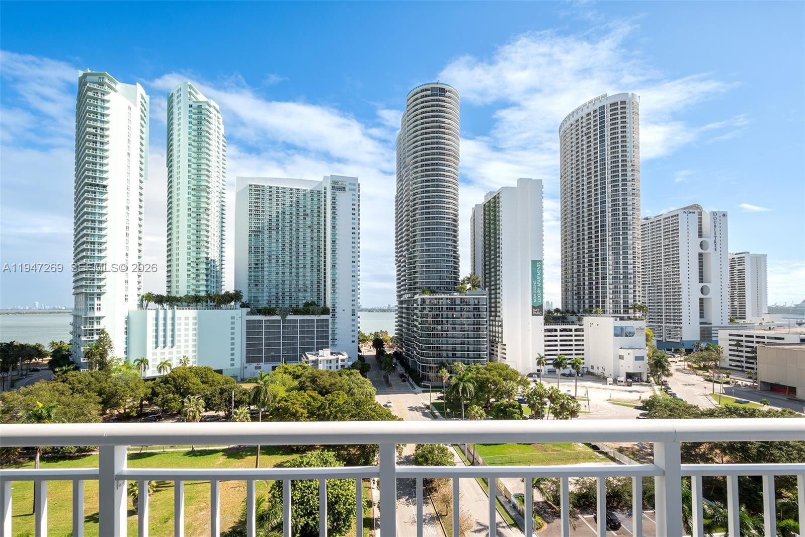 1800 BISCAYNE PLAZA CONDO - Residential