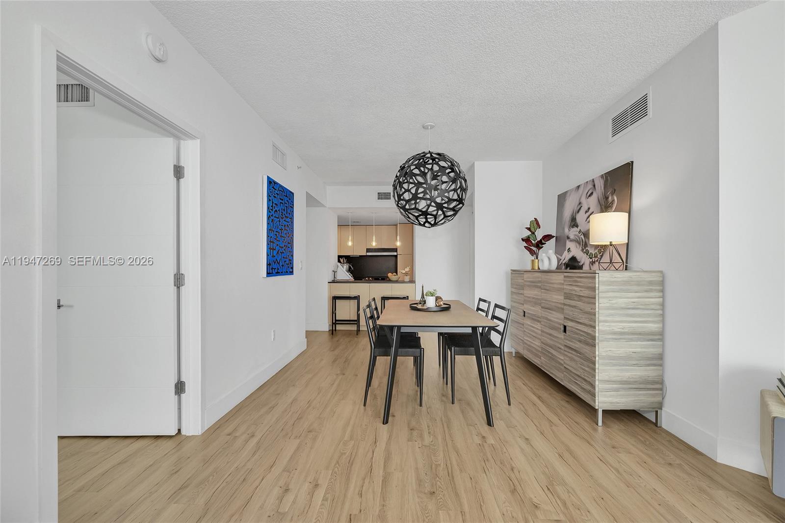 1800 BISCAYNE PLAZA CONDO - Residential