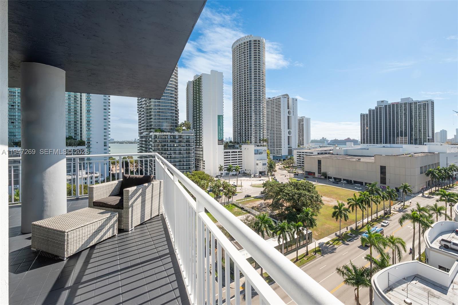 1800 BISCAYNE PLAZA CONDO - Residential
