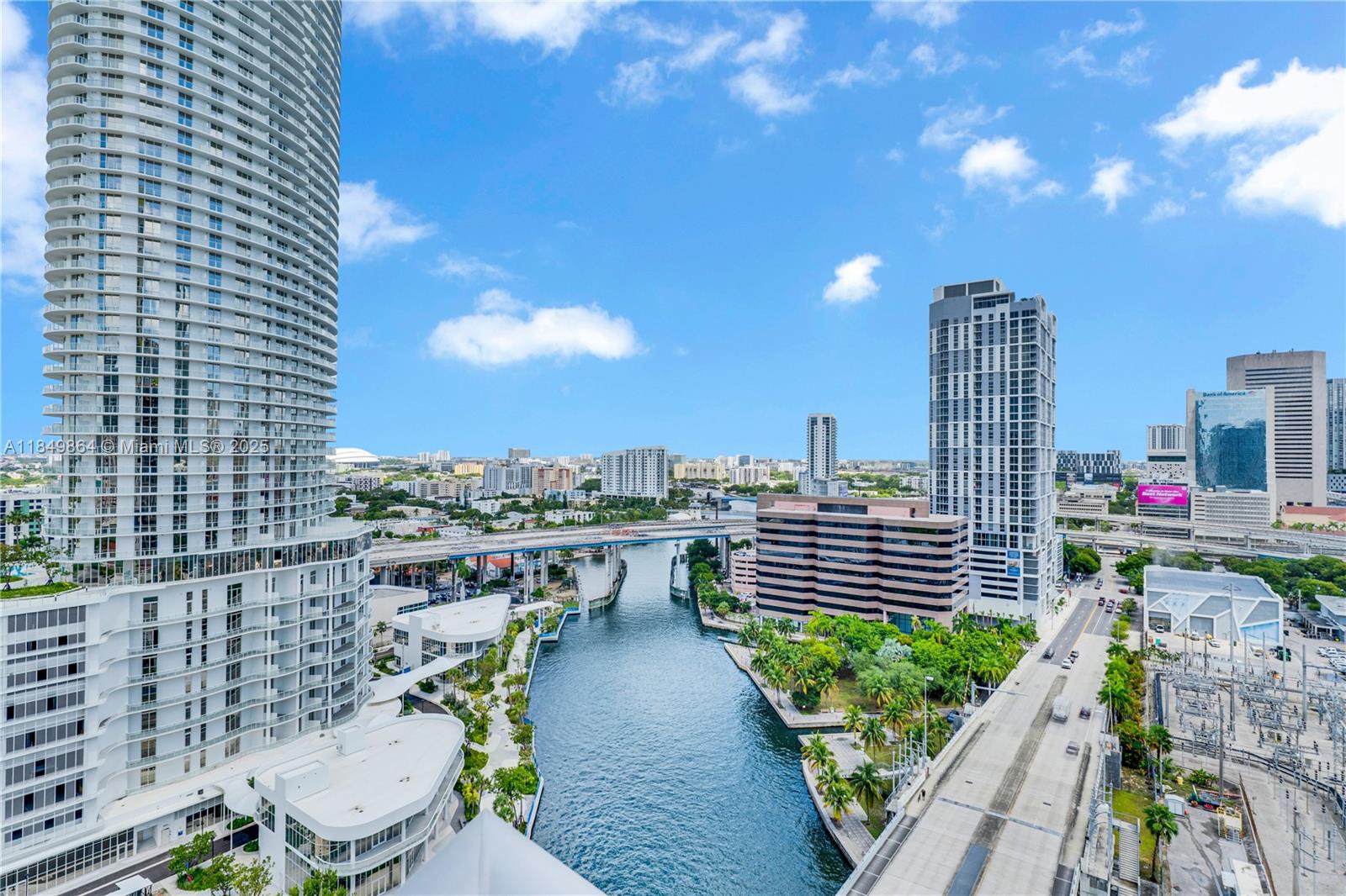 LATITUDE ON THE RIVER CON - Residential