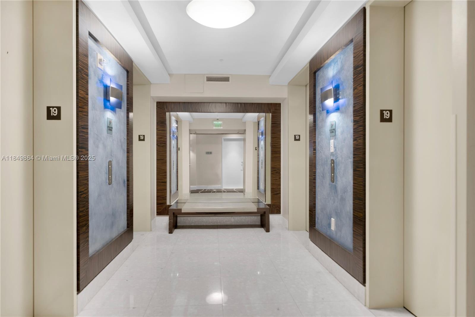 LATITUDE ON THE RIVER CON - Residential