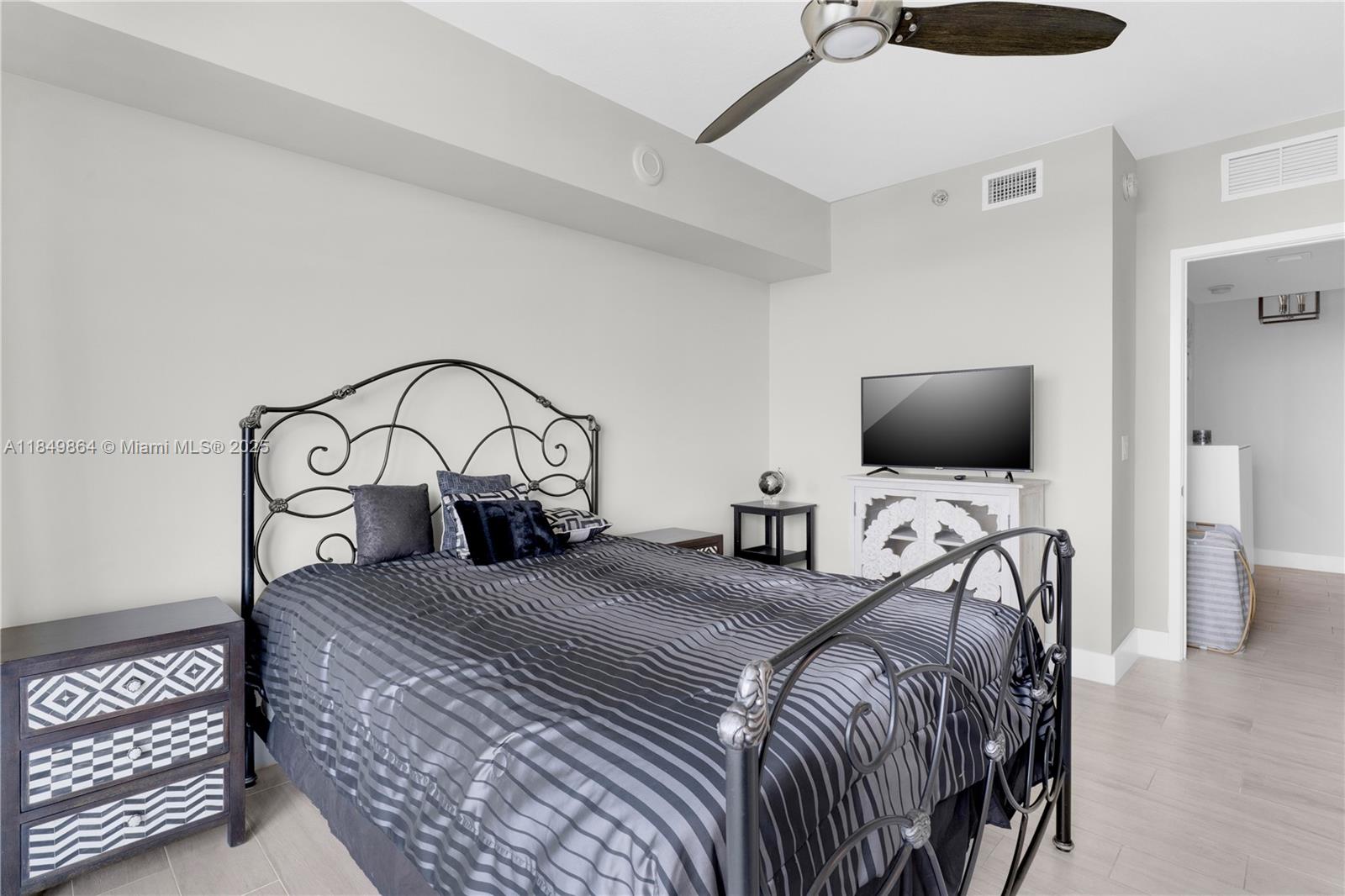 LATITUDE ON THE RIVER CON - Residential