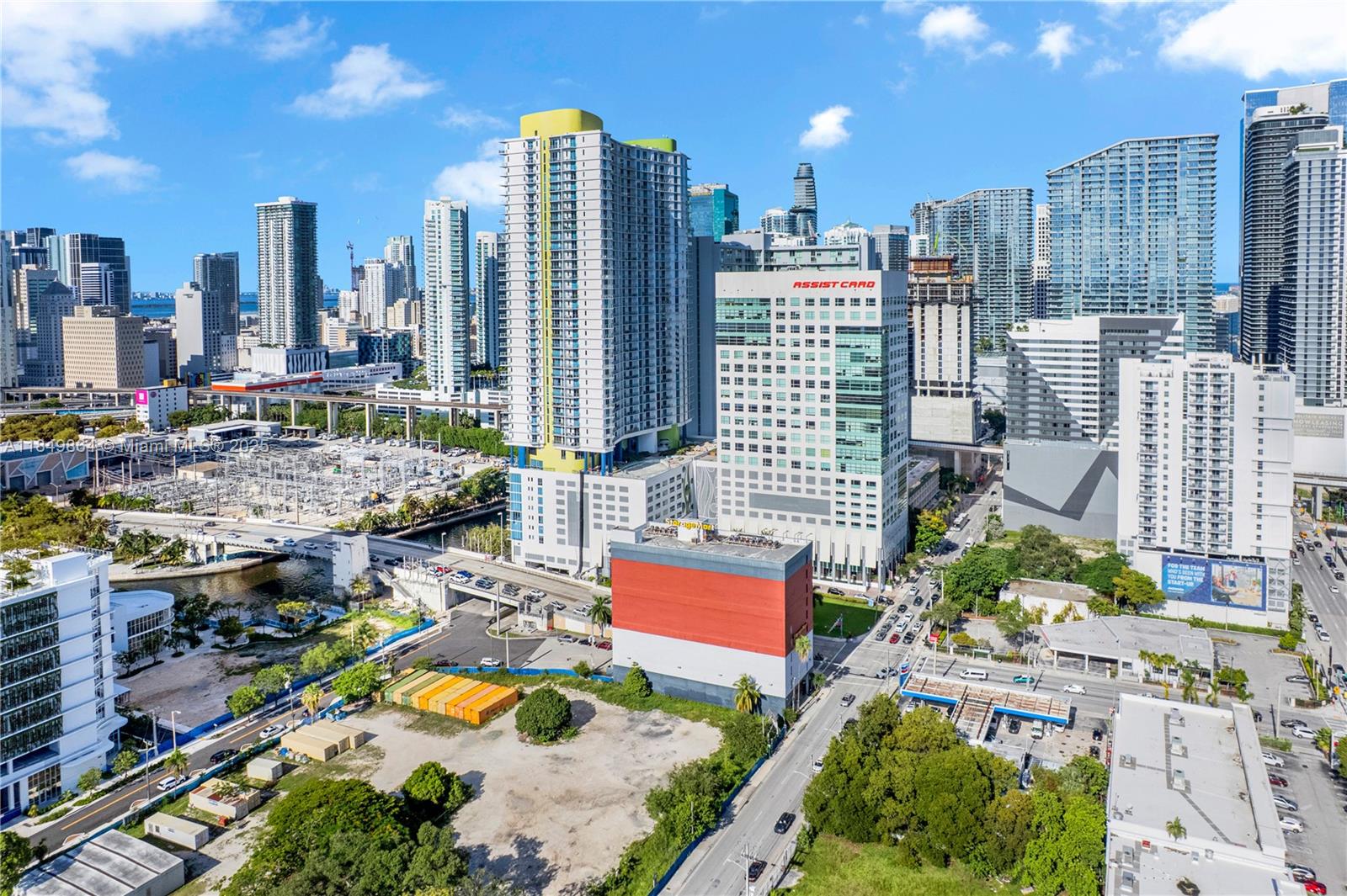 LATITUDE ON THE RIVER CON - Residential