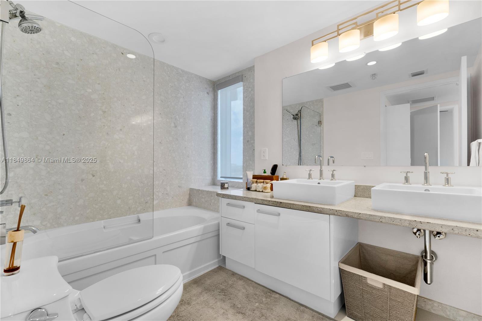 LATITUDE ON THE RIVER CON - Residential