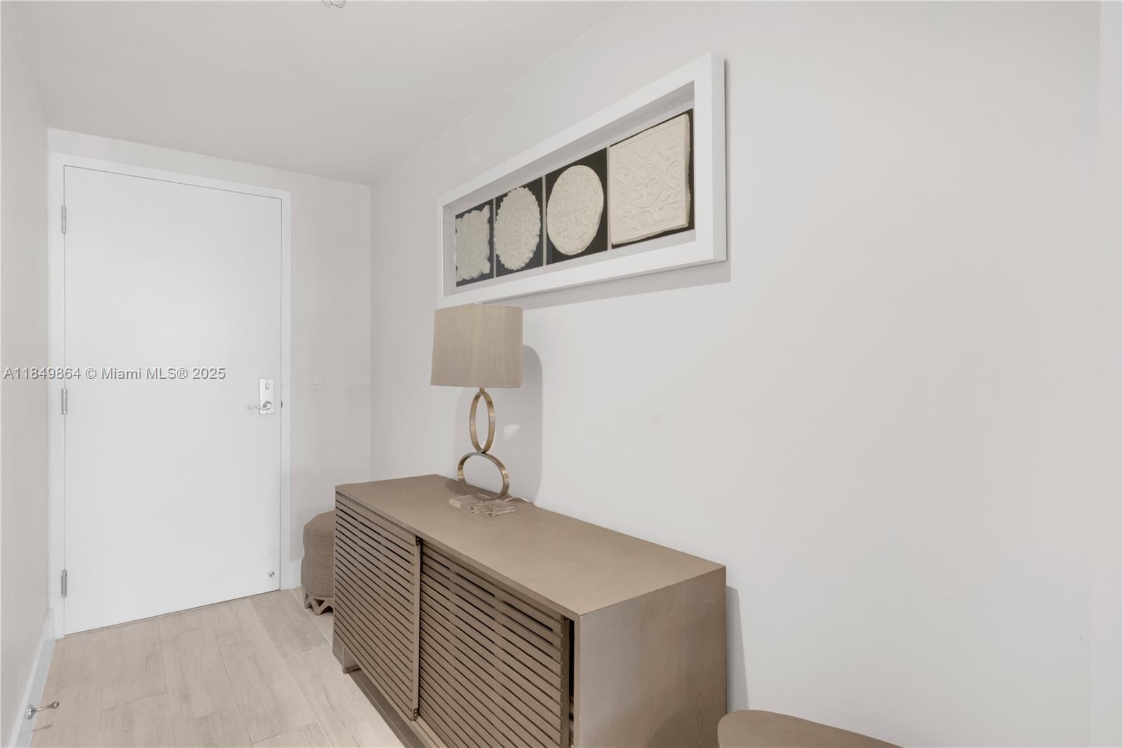 LATITUDE ON THE RIVER CON - Residential