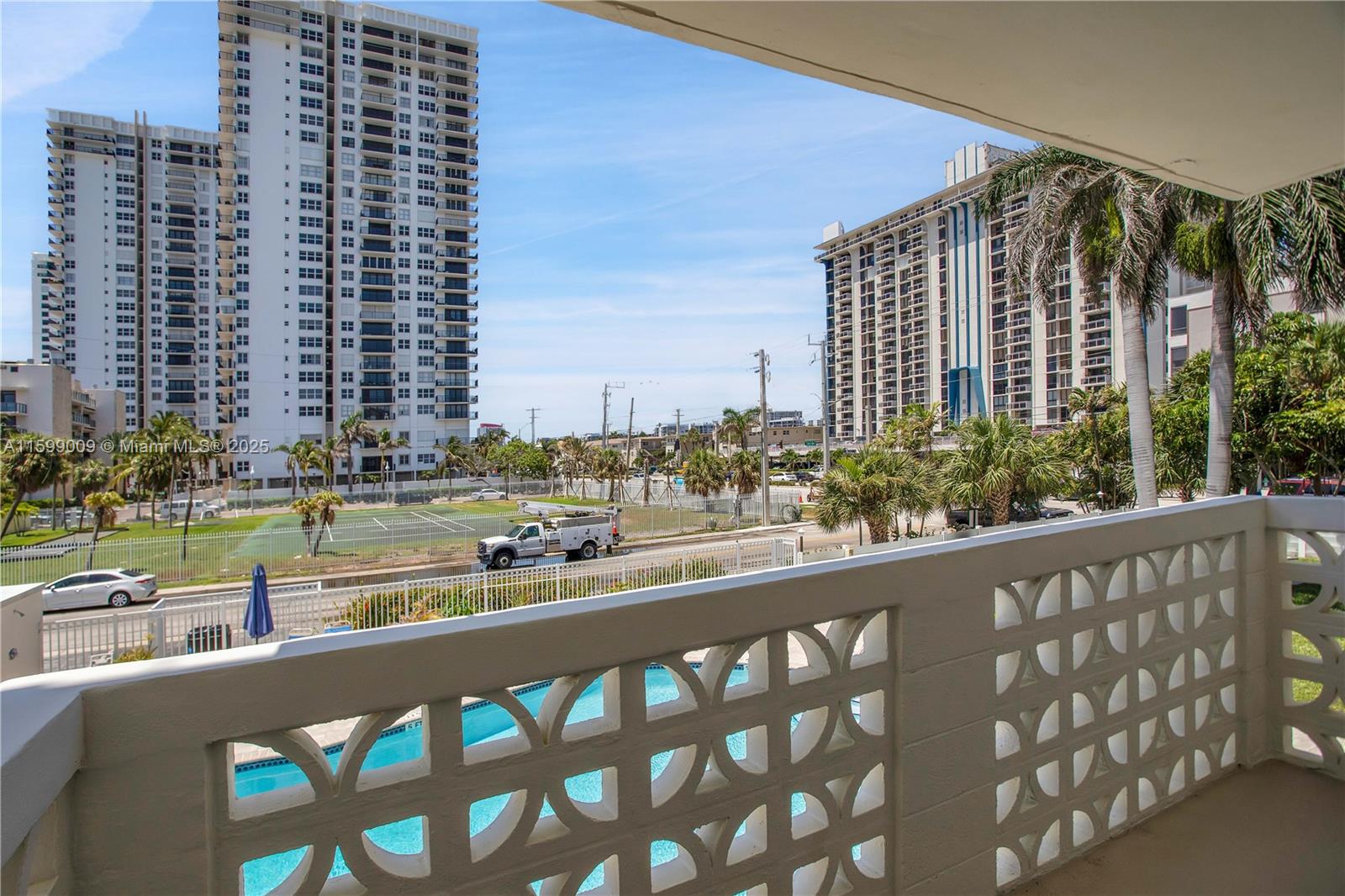 1901 S Ocean Dr 207, Hollywood, Broward County, Florida - 1 Bedrooms  
2 Bathrooms - 