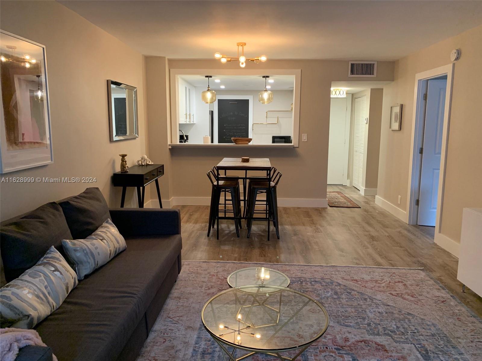 Beautiful completely remodeled, bright 1bedroom and1.5 bathrooms apartment across the street from the ocean. Stainless steel appliances, quartz countertops, new lighting fixtures and brand new AC. Large Balcony with water views. Assigned parking space, pool, sauna, bicycle room. Walking distance to the ocean, stores and restaurants.