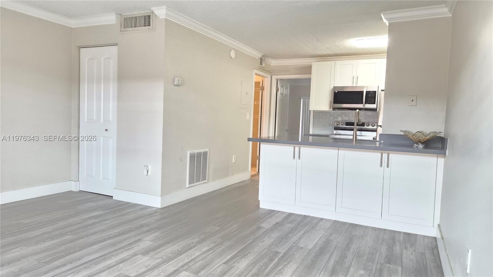 CYPRESS VILLAGE CONDO - Residential Lease