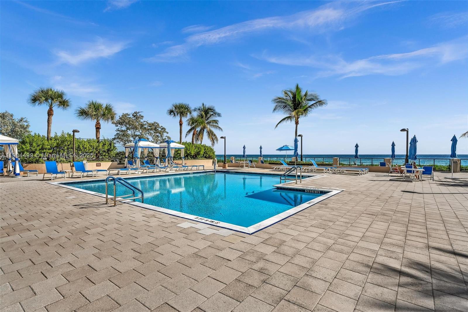 MALAGA TOWERS CONDO - Residential