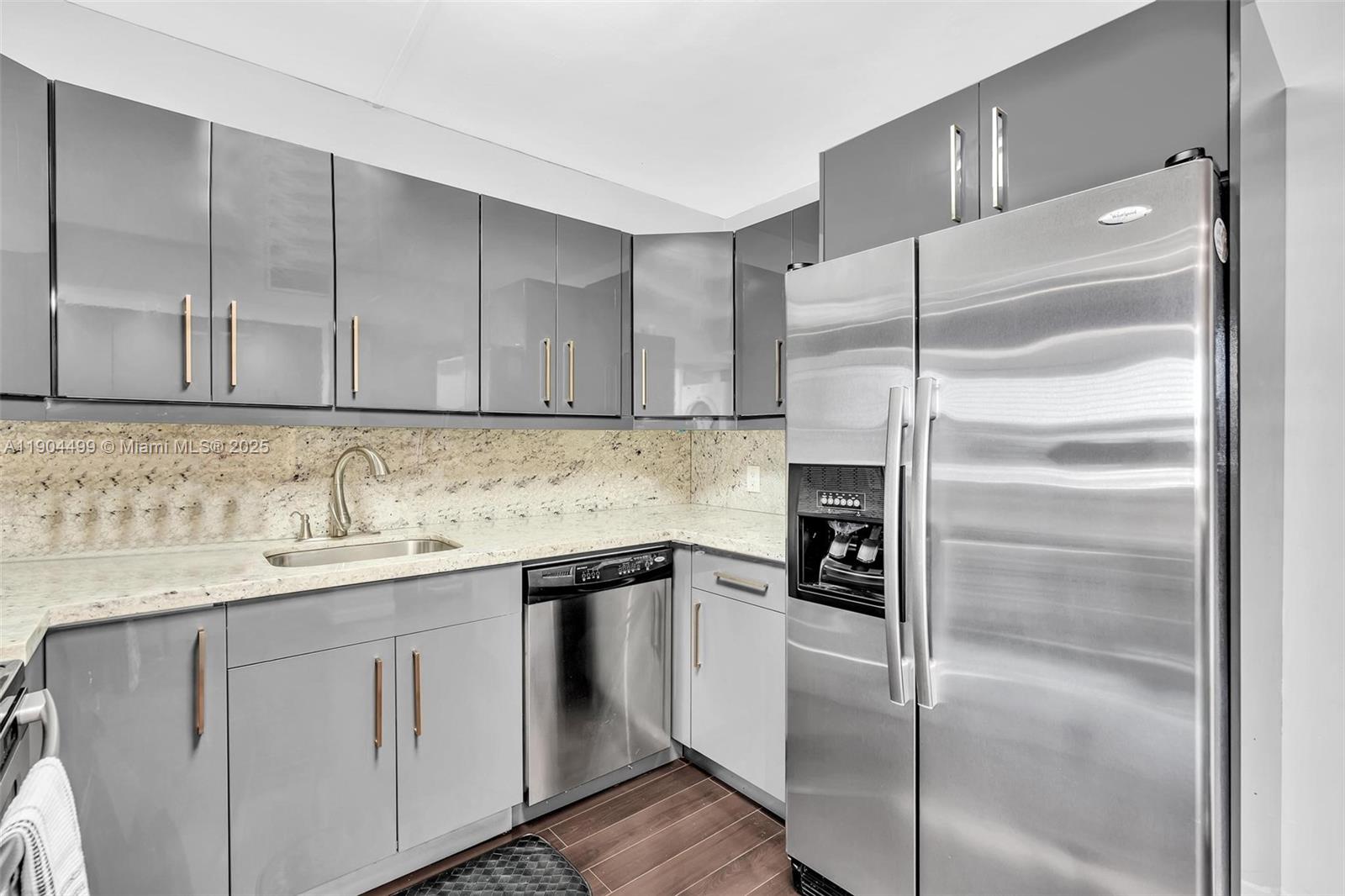 MALAGA TOWERS CONDO - Residential