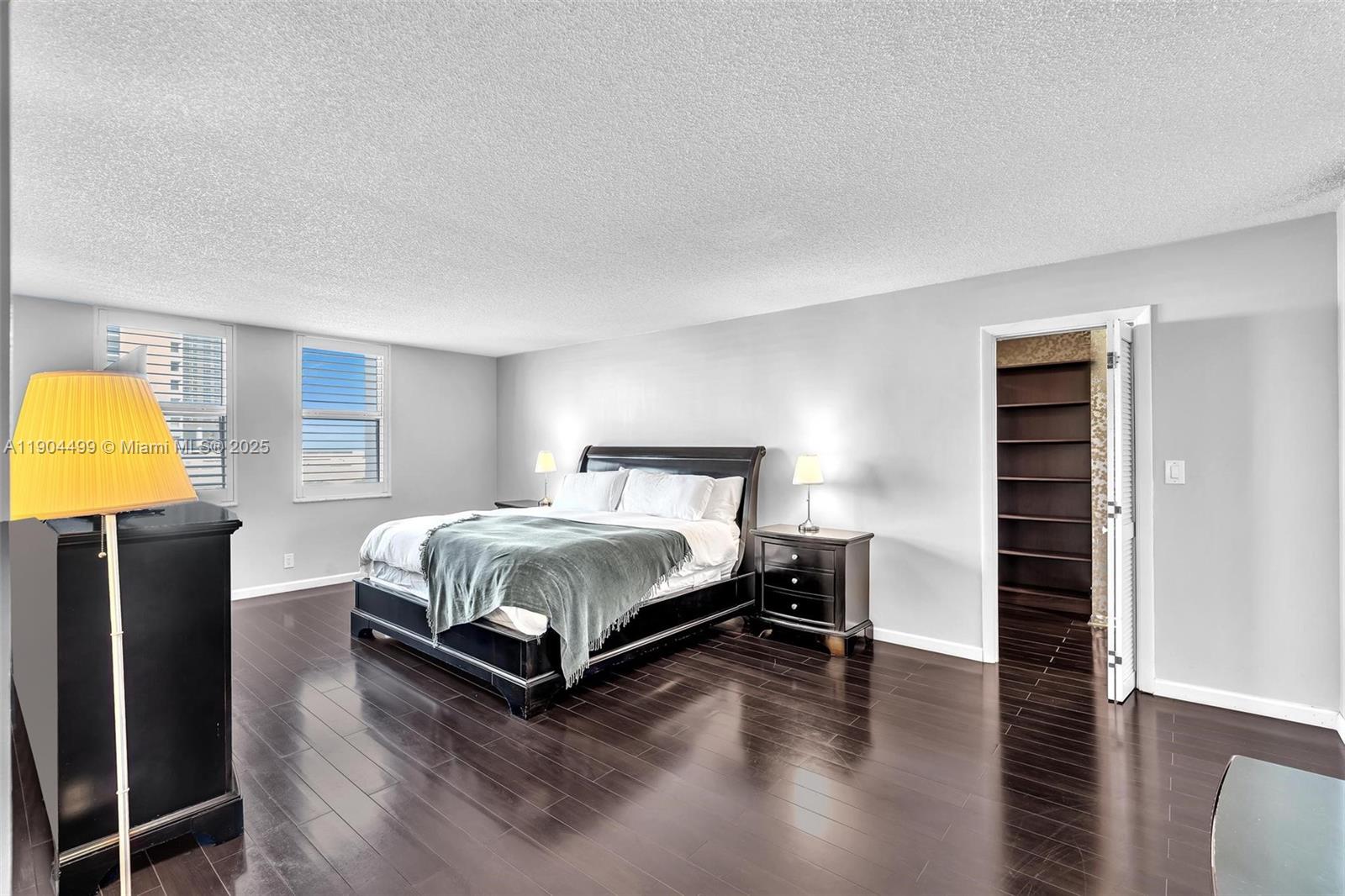 MALAGA TOWERS CONDO - Residential