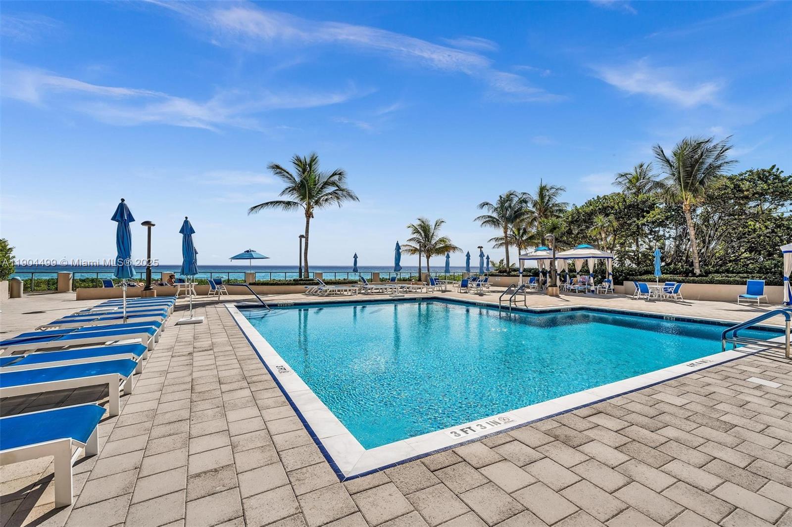 MALAGA TOWERS CONDO - Residential