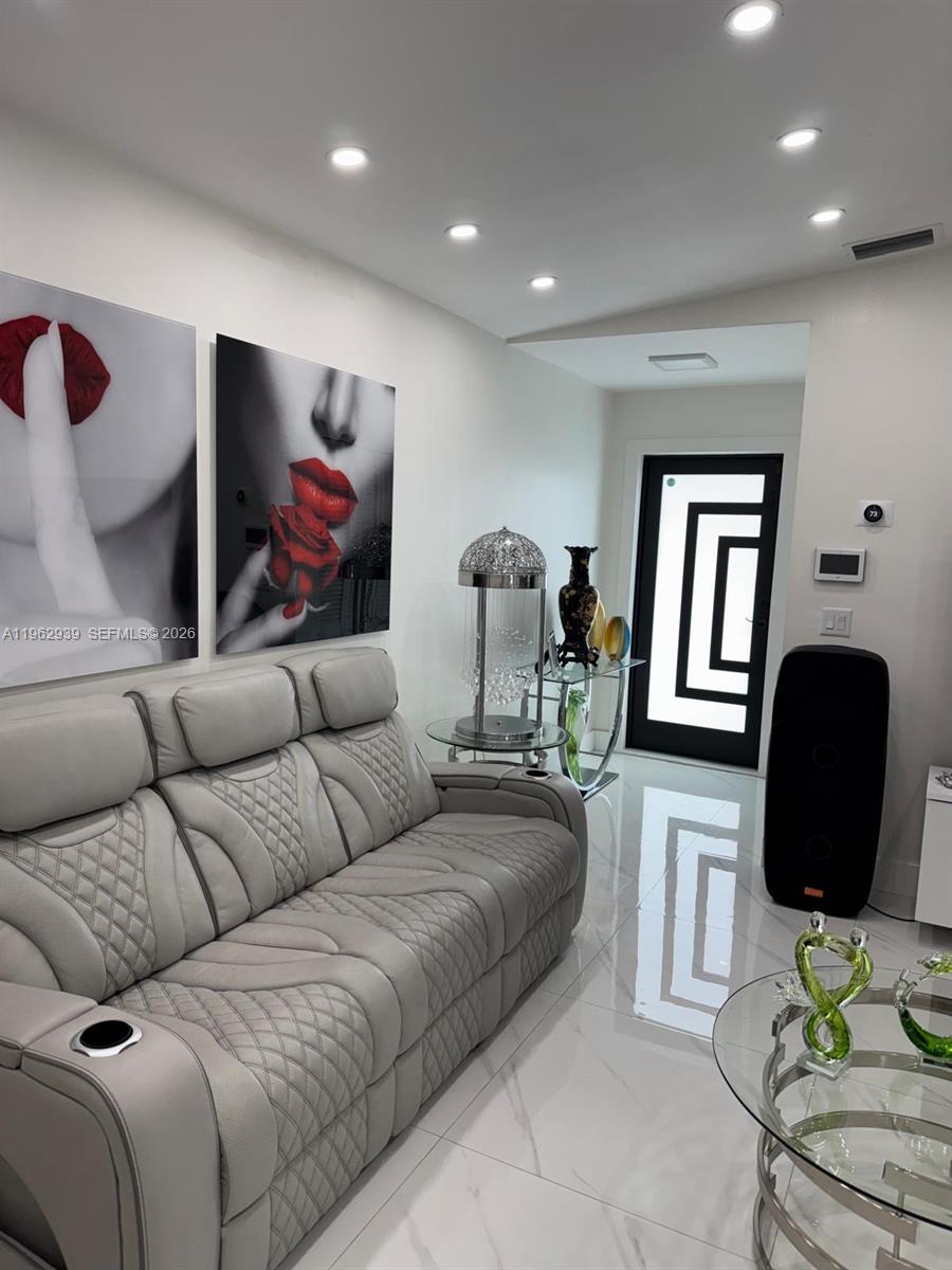 LIME GROVE ESTATES SEC 2 - Residential