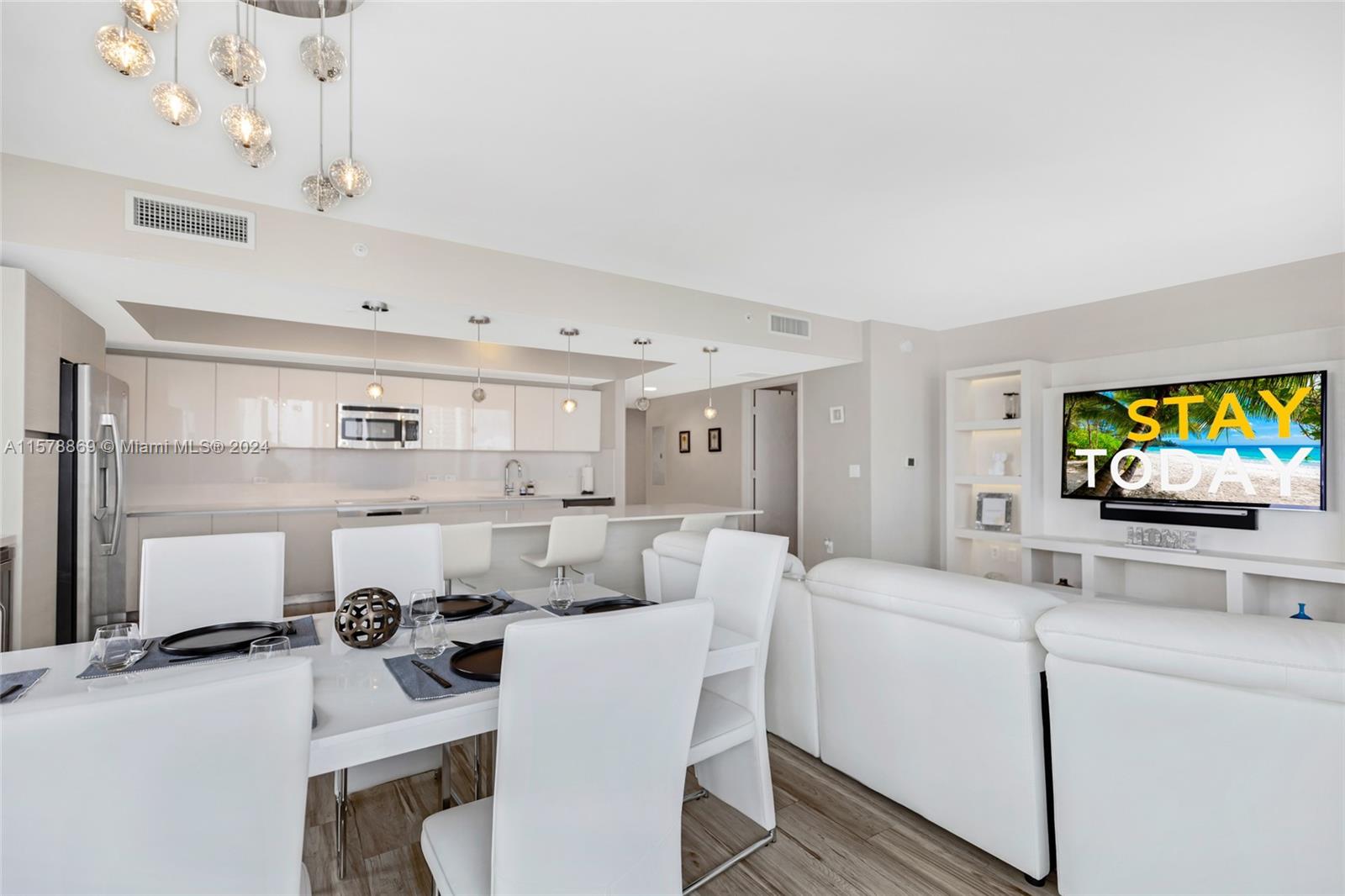 BEACHWALK CONDOMINIUM - Residential Lease