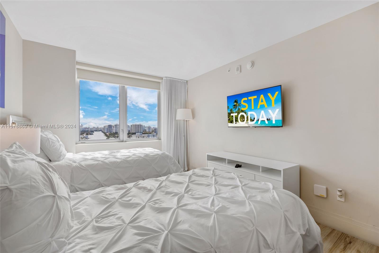 BEACHWALK CONDOMINIUM - Residential Lease