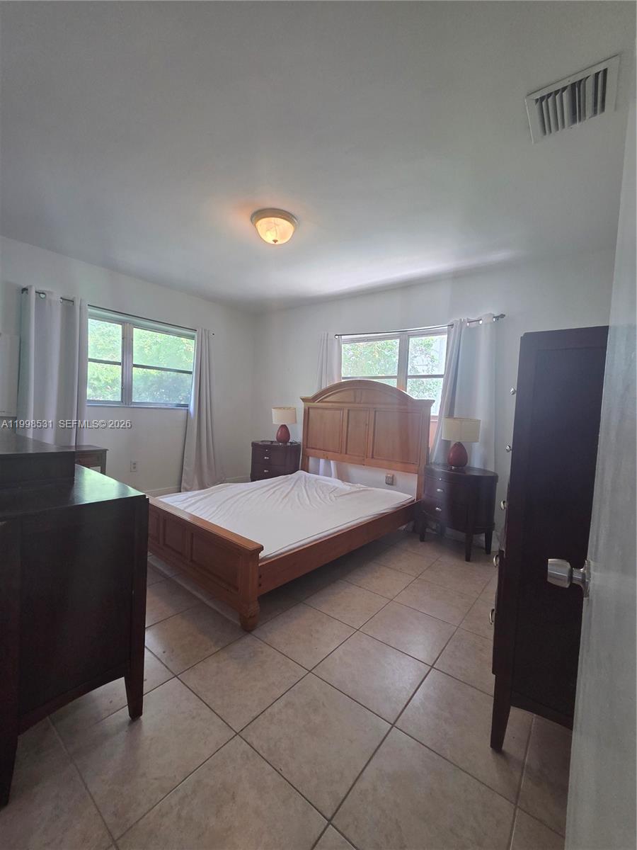 CORAL GABLES CRAFTS SEC - Residential