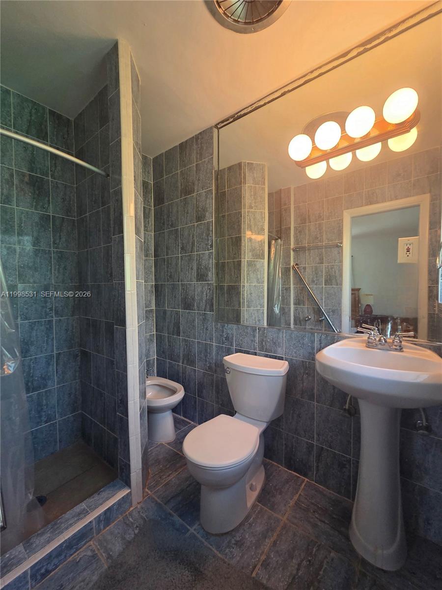 CORAL GABLES CRAFTS SEC - Residential