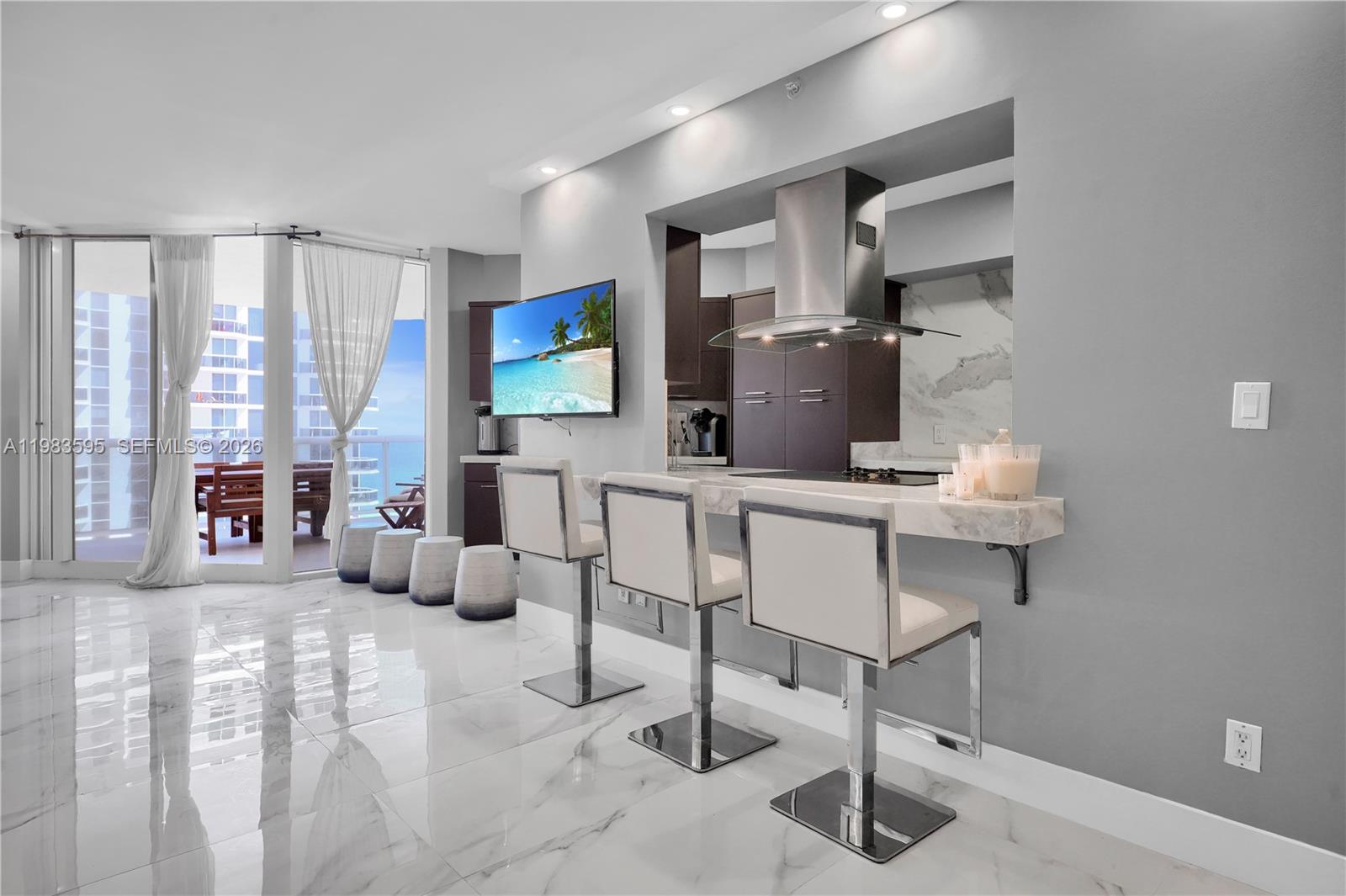 GREEN DIAMOND CONDO - Residential Lease