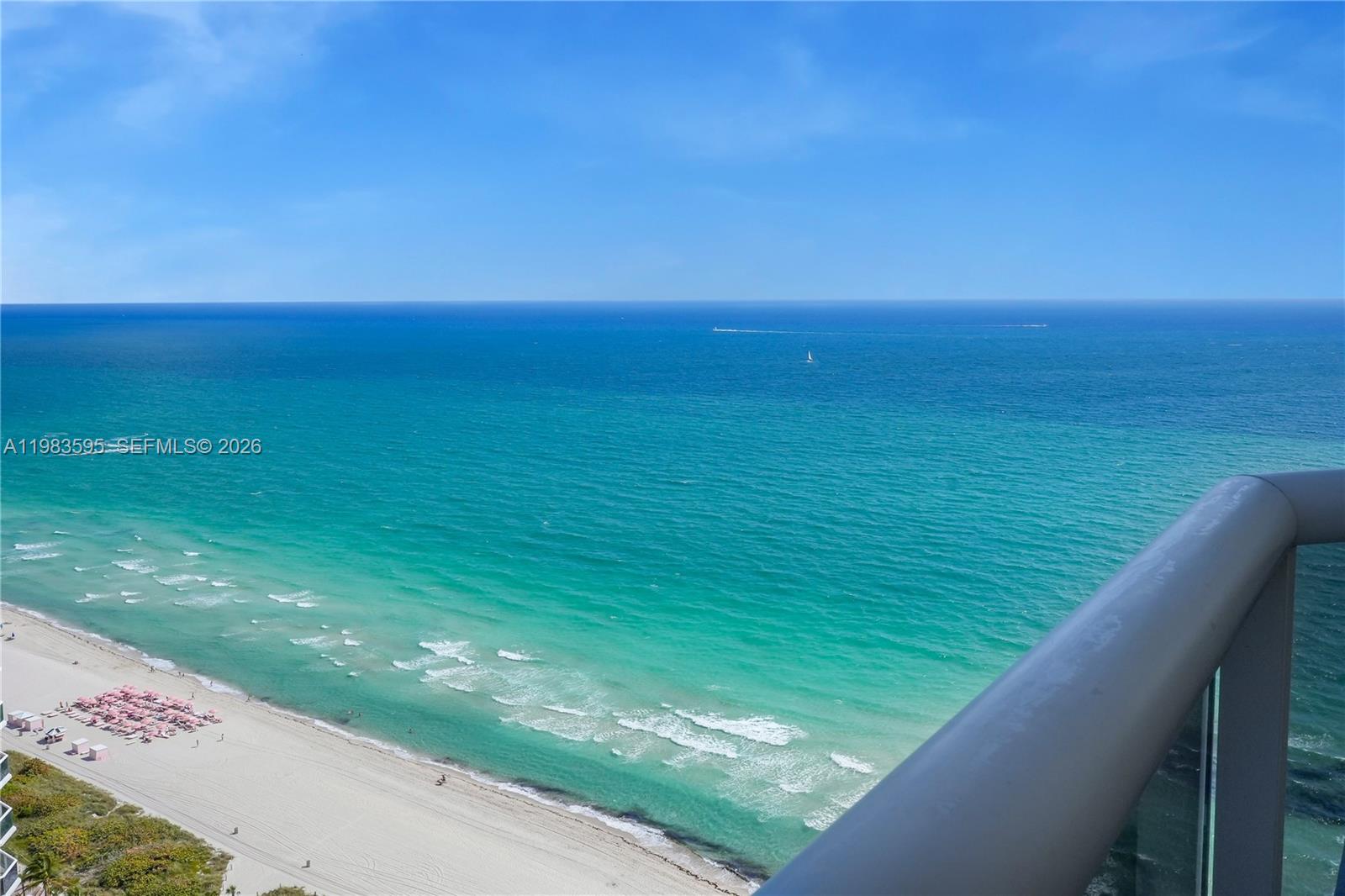 4775 Collins Ave 3508