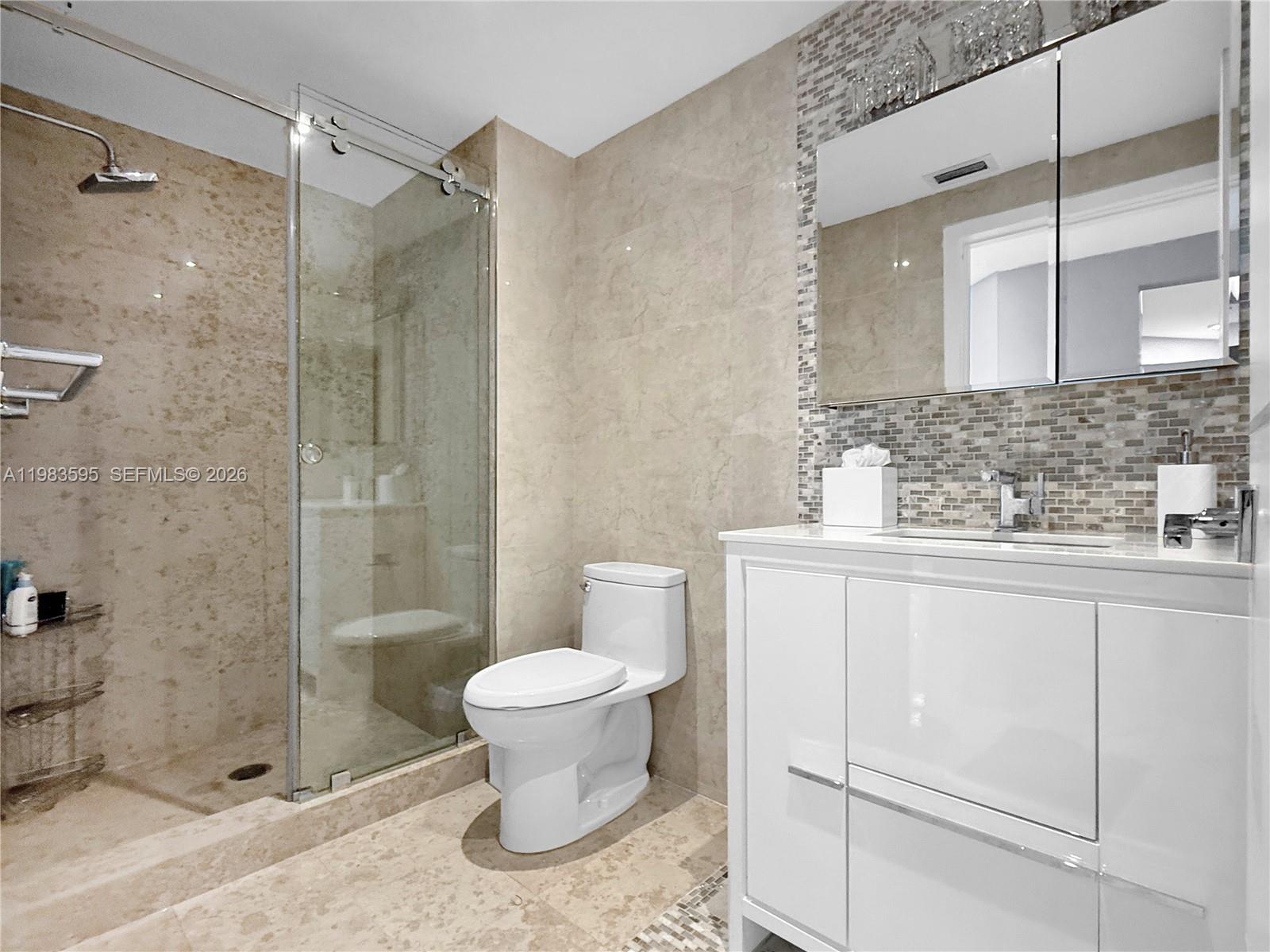 GREEN DIAMOND CONDO - Residential Lease