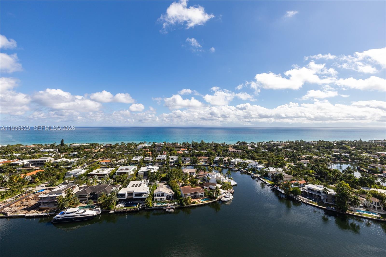 HAMPTONS SOUTH CONDO - Residential