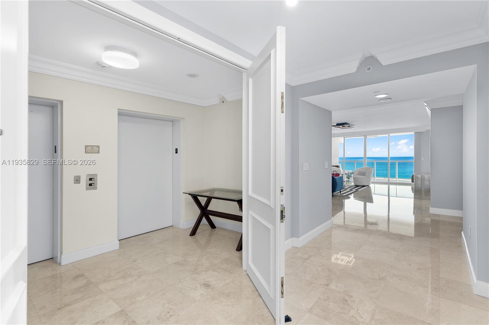 HAMPTONS SOUTH CONDO - Residential