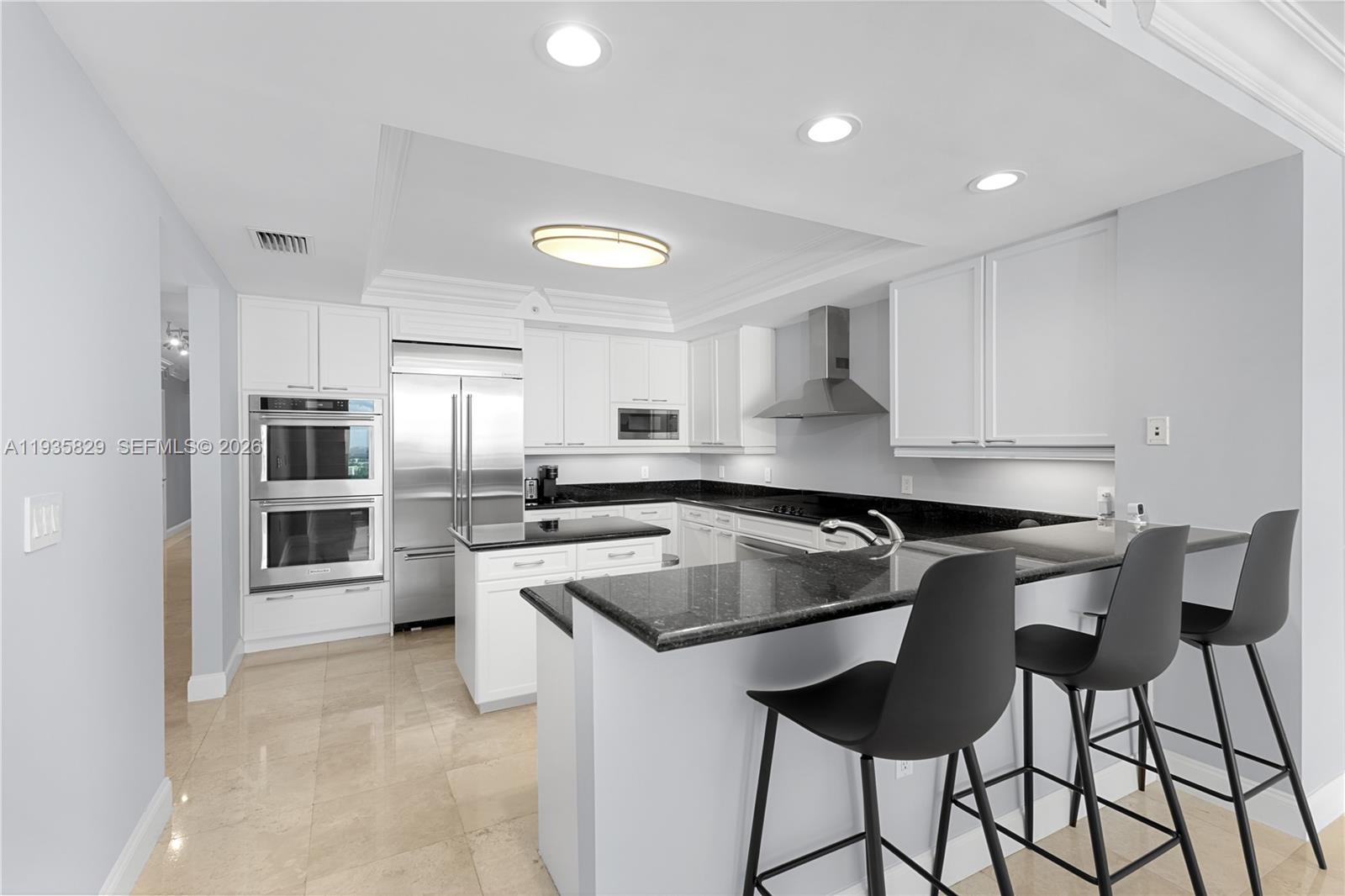 HAMPTONS SOUTH CONDO - Residential