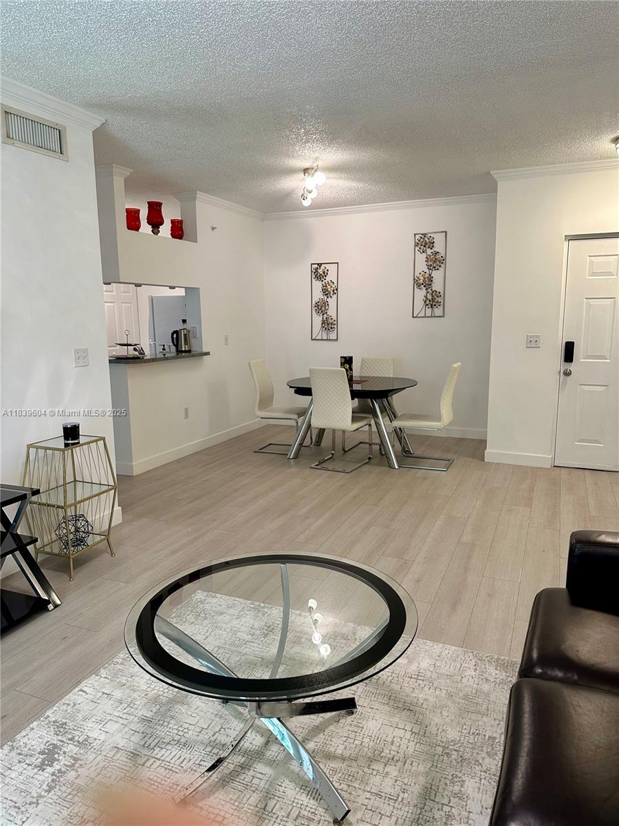 17100 N Bay Rd 1209