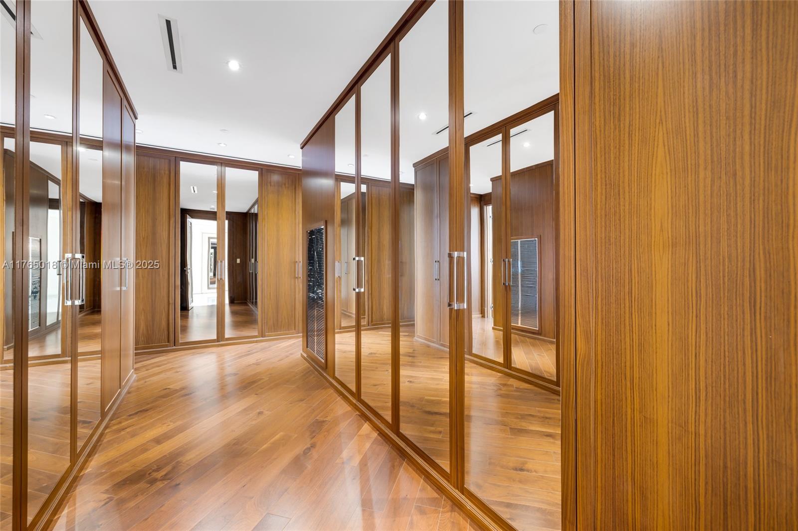 BAL HARBOUR CENTER CONDO - Residential