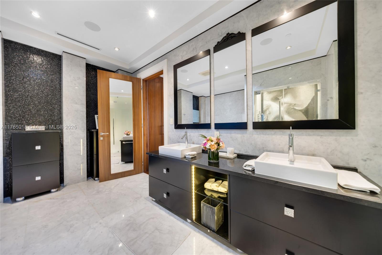 BAL HARBOUR CENTER CONDO - Residential