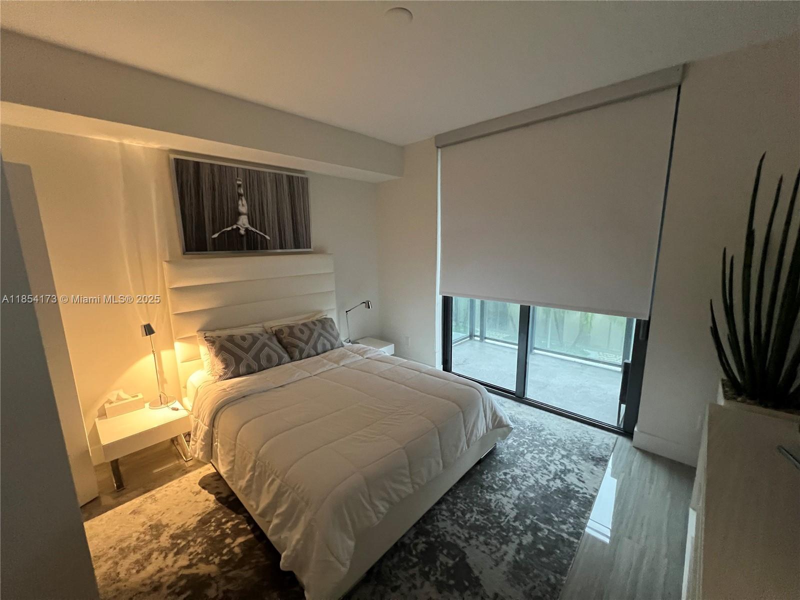 AVENTURA PARKSQUARE RESID - Residential Lease