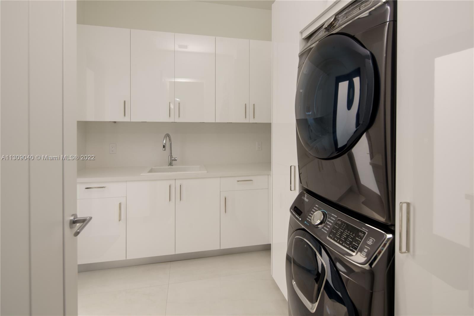 NURMI ISLES ISLAND NO 3 - Residential Lease