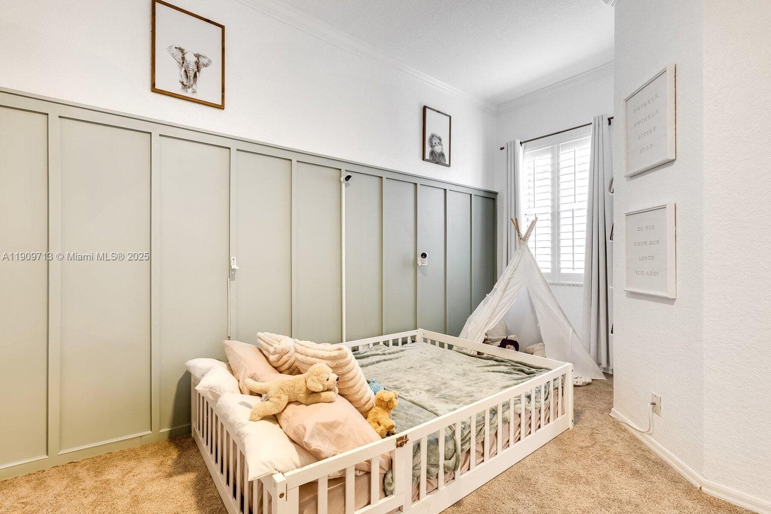 LEGENDS AT THE GARDENS CO - Residential