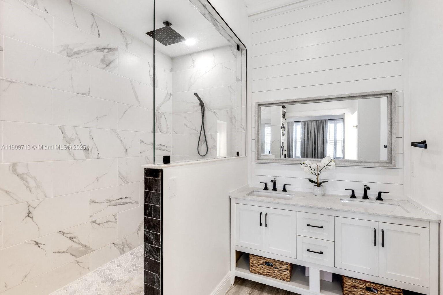 LEGENDS AT THE GARDENS CO - Residential