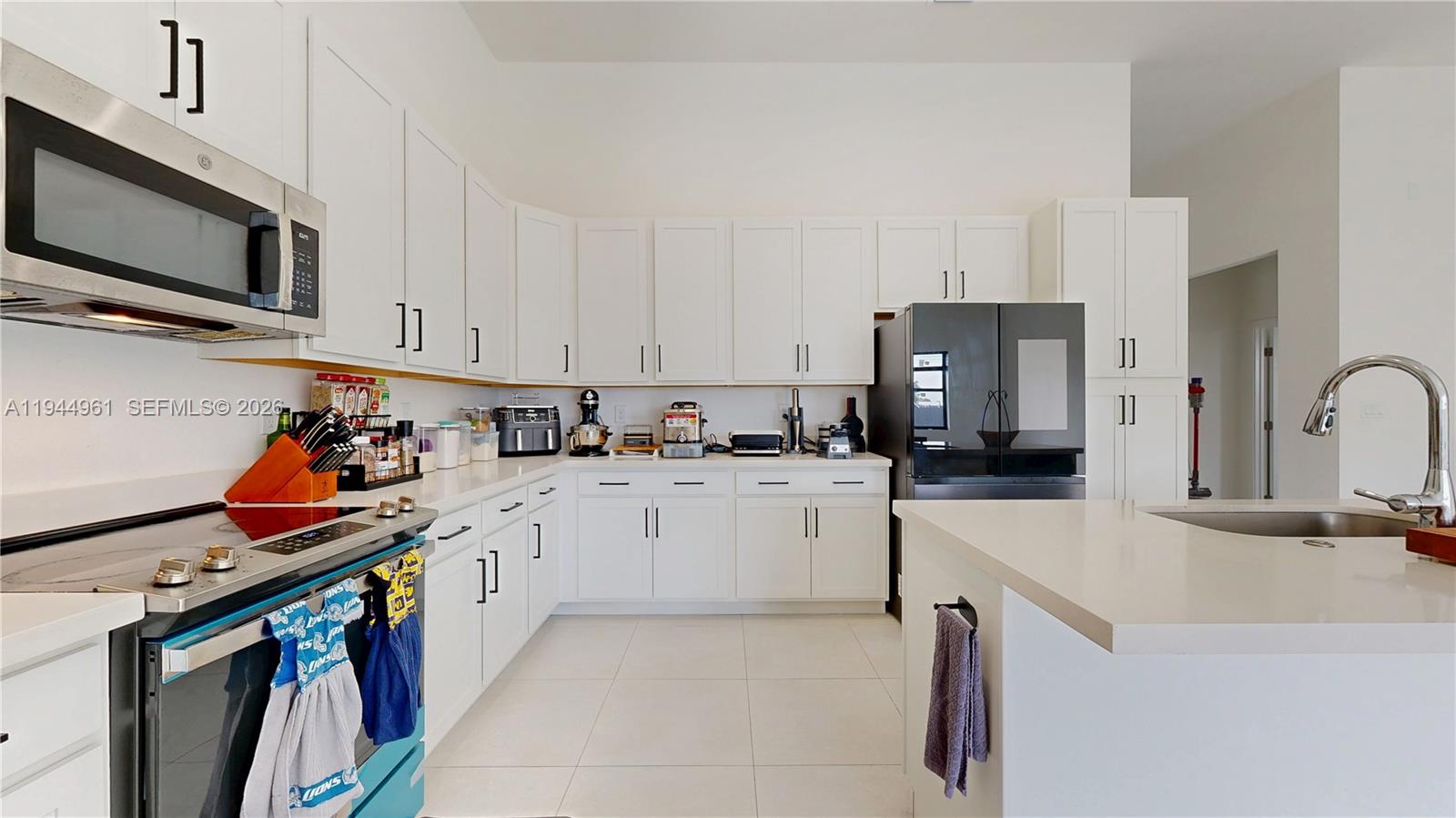 CENTURY ROYAL HOMES - Residential