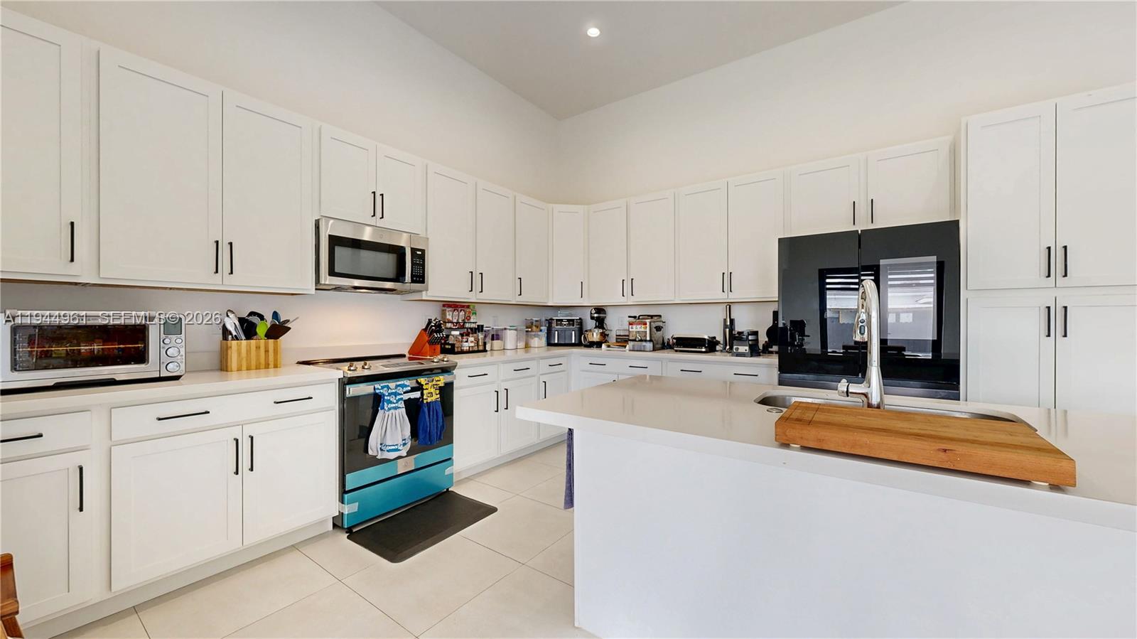 CENTURY ROYAL HOMES - Residential