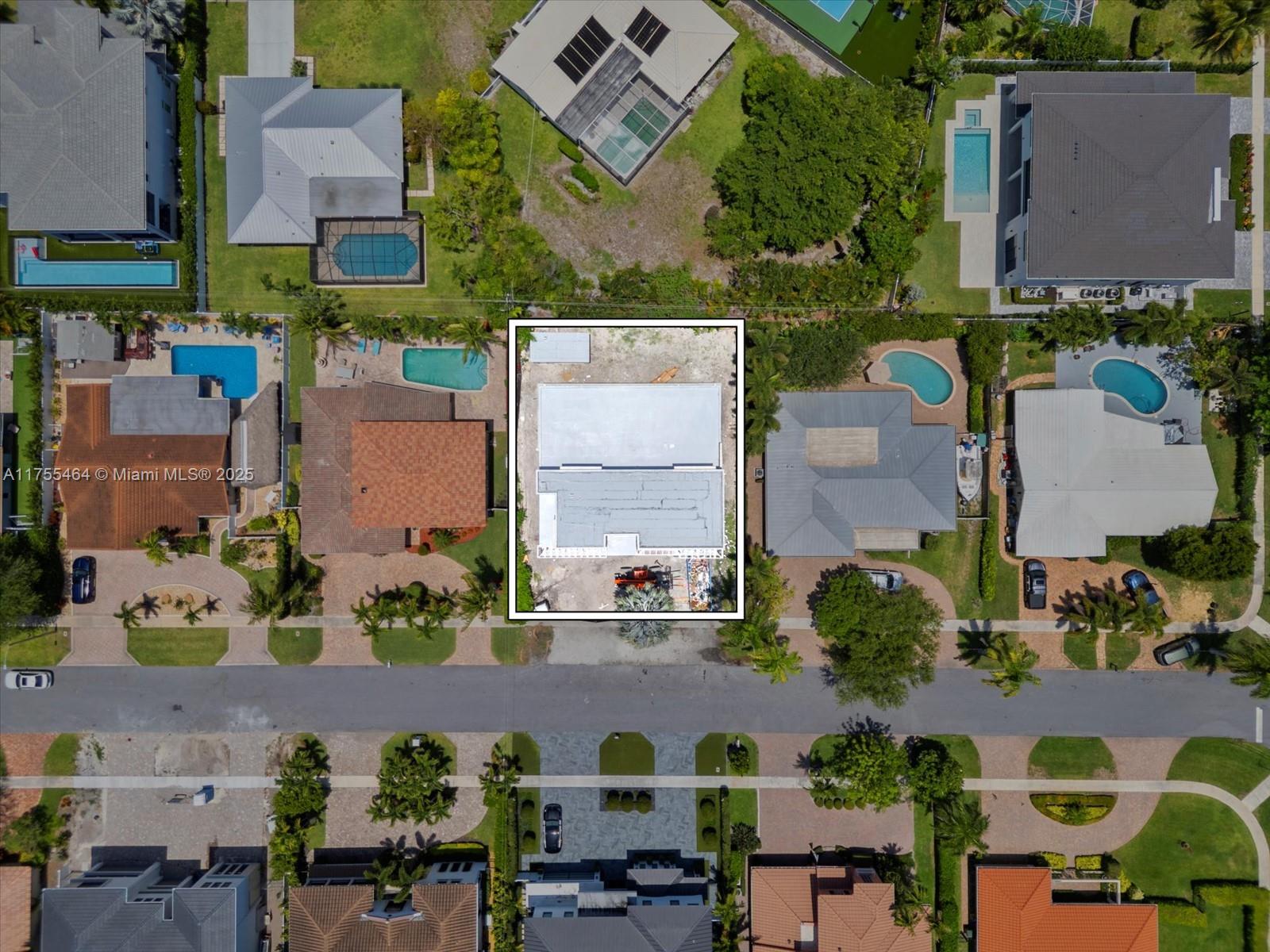 KINGS COURT REPLAT - Residential
