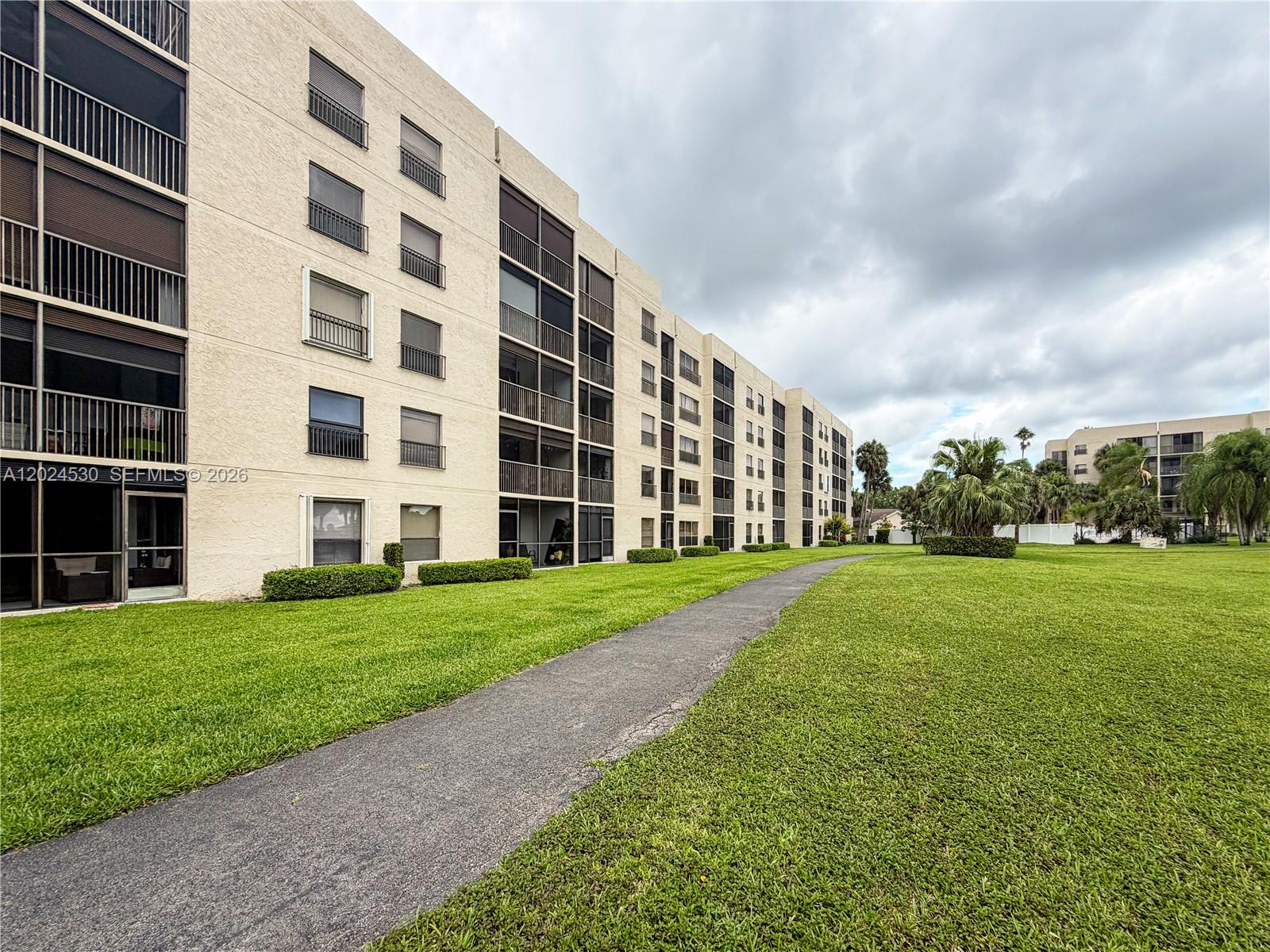 TRADEWINDS A CONDO - Residential